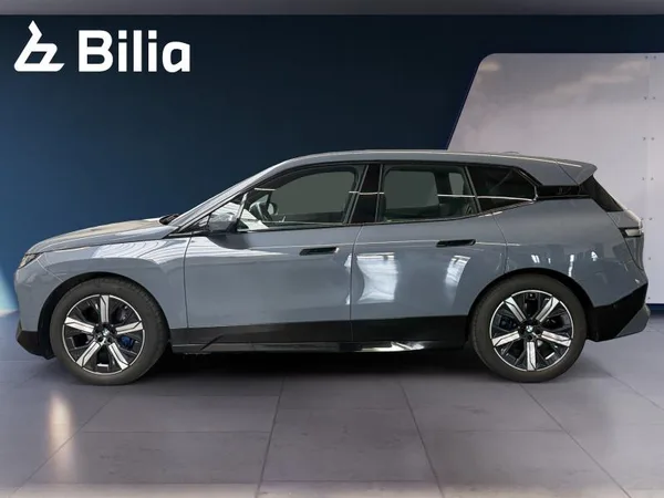 BMW iX iX xDrive40 - Photo 2