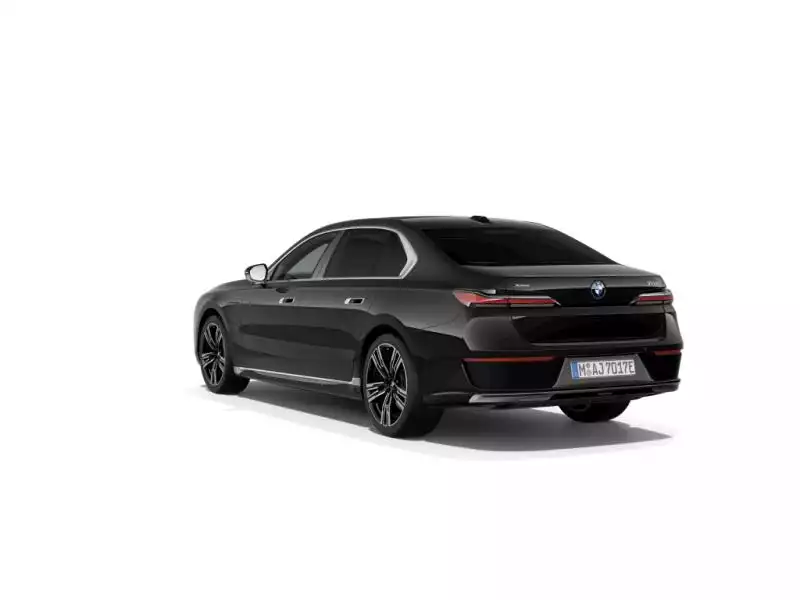BMW 750 xDrive Sedan - Photo 1