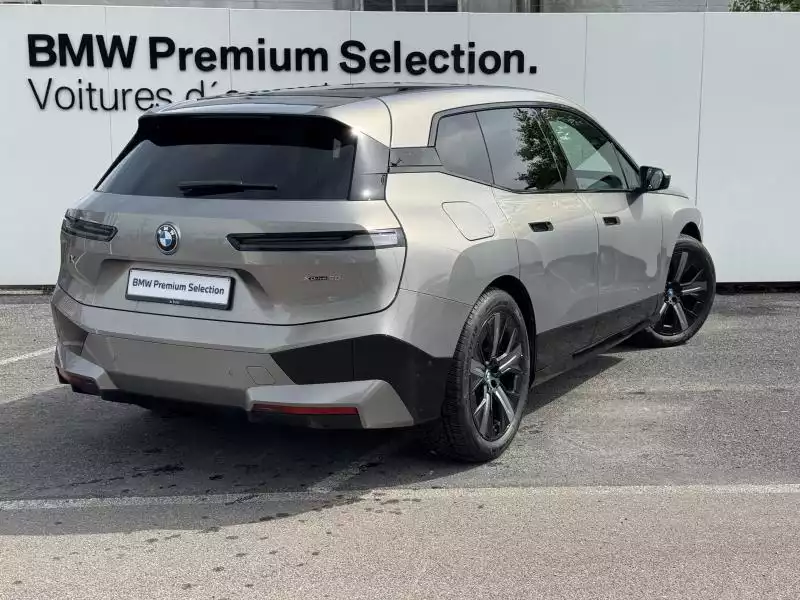 BMW iX xDrive50e - Photo 1