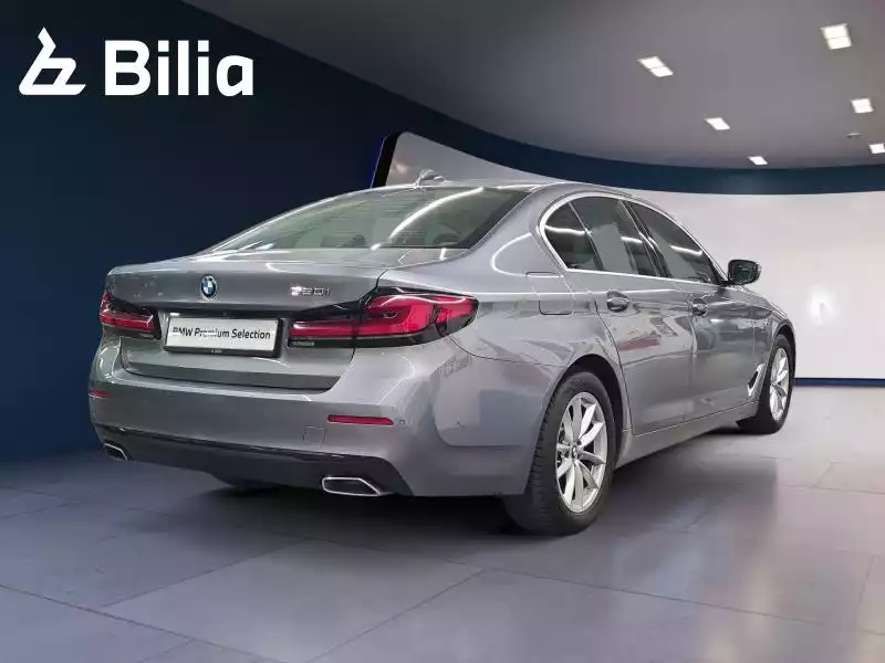 BMW 520 520i Berline - Photo 1