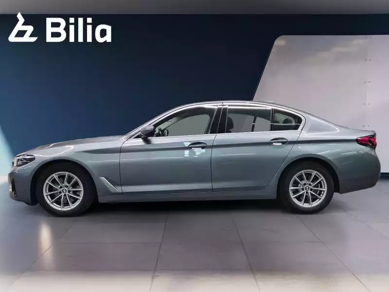 BMW 520 520i Berline - Photo 1