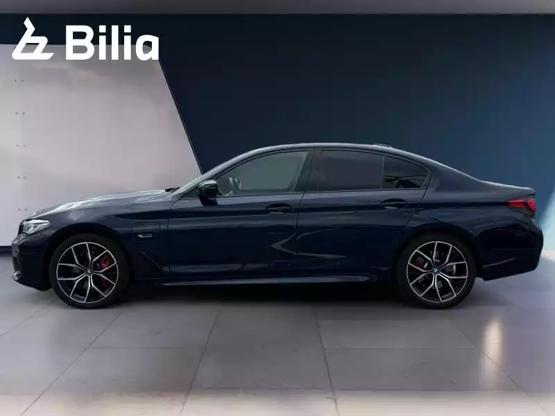 BMW 530 e xDrive - Photo 1