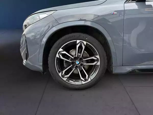 BMW X1 X1 sDrive18d Kit M Sport - Photo 3