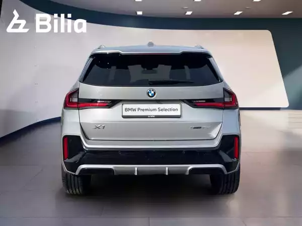 BMW X1 X1 sDrive18d Kit M Sport - Photo 3