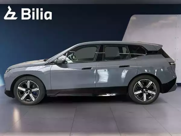 BMW iX iX xDrive40 - Photo 2