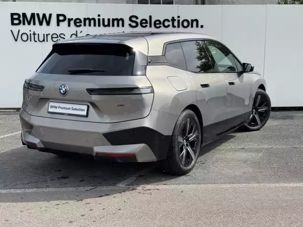 BMW iX xDrive50e - Photo 2