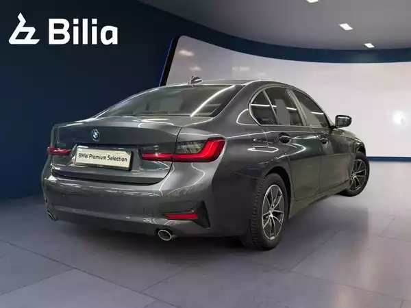 BMW 318 d Berline - Photo 2