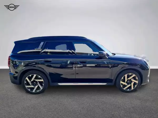 MINI Countryman SE ALL4 TRIM Favoured - Photo 2