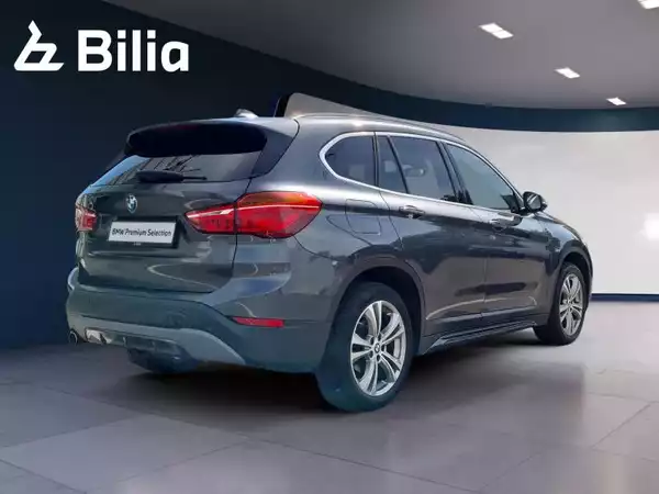 BMW X1 X1 sDrive16d Sport Line - Photo 2