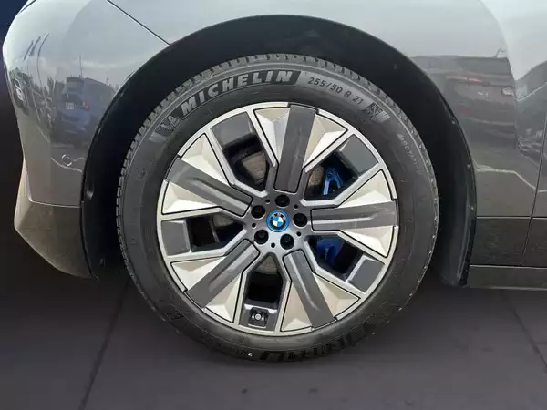 BMW iX iX xDrive 50 Kit M Sport - Photo 3