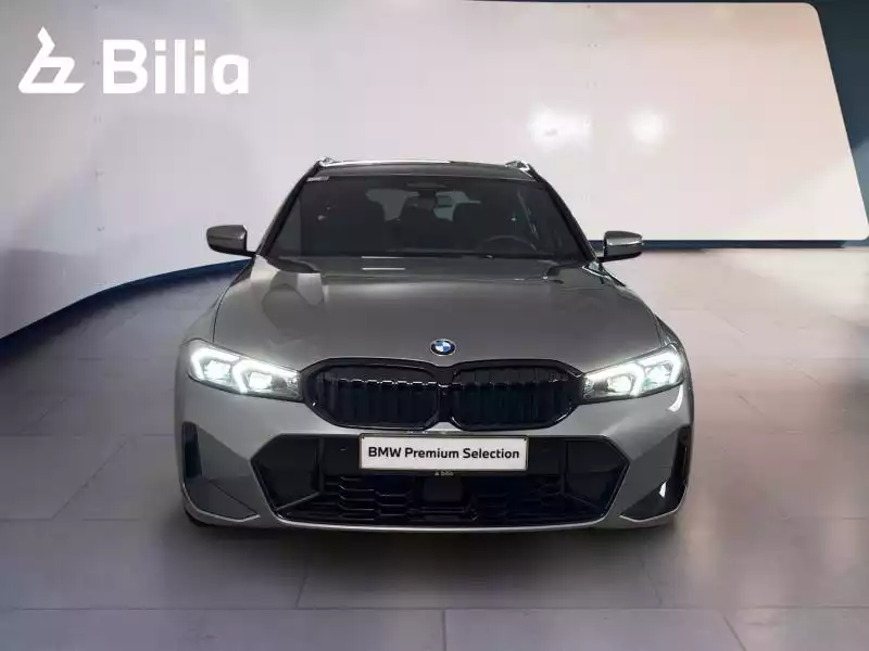 BMW 330 330d xDrive M-sport - Photo 1