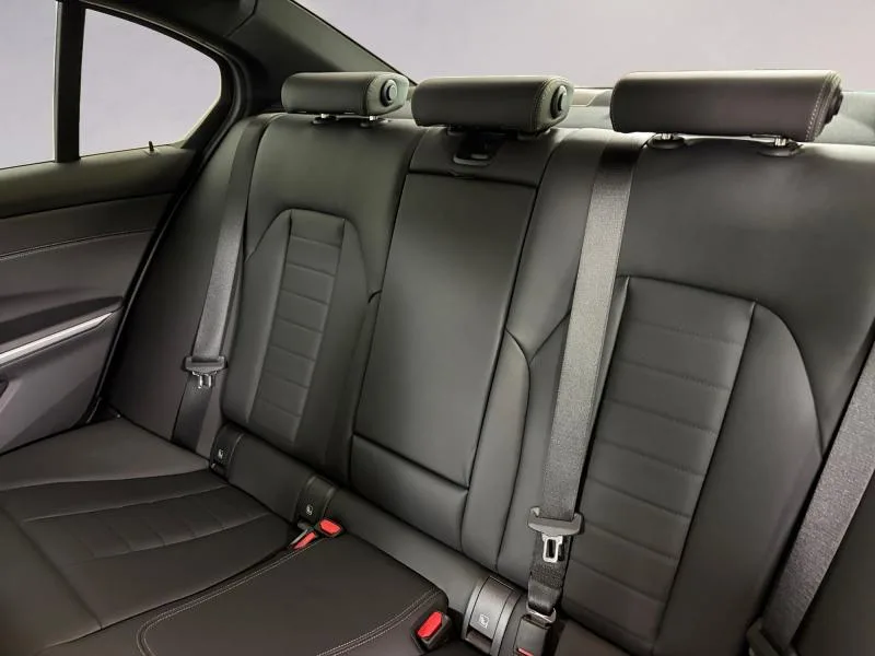 BMW 320 320d xDrive M-sport - Photo 1
