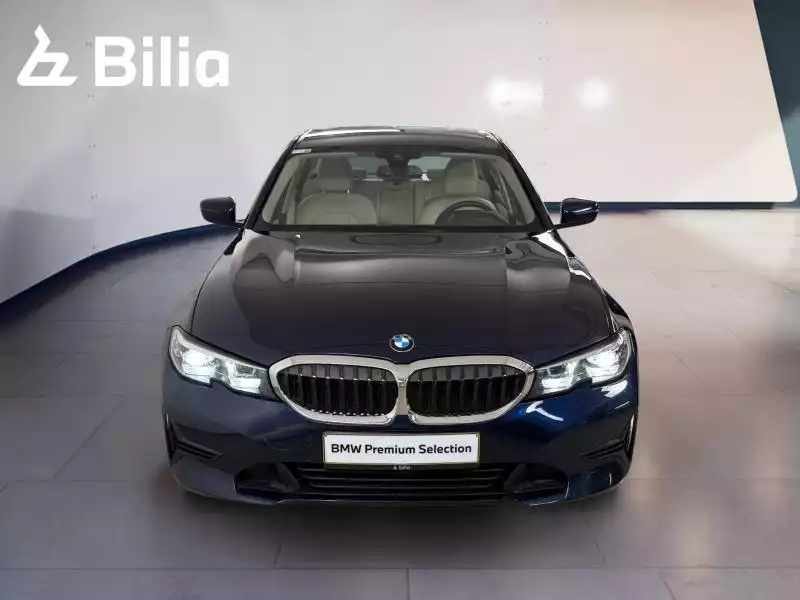 BMW 330 330i xDrive - Photo 1
