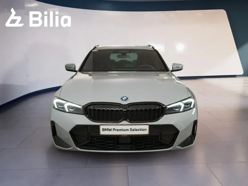 BMW 320 330e Touring xDrive M-Sport - Photo 1