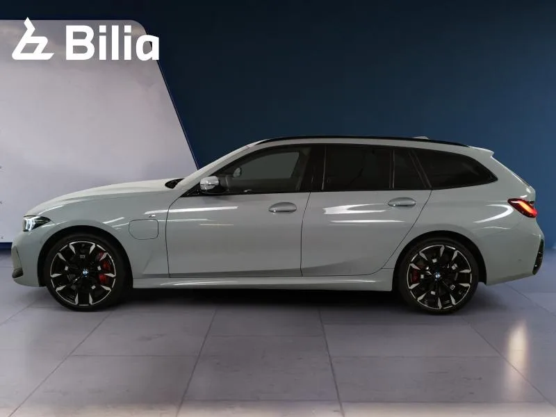 BMW 320 330e Touring xDrive M-Sport - Photo 1