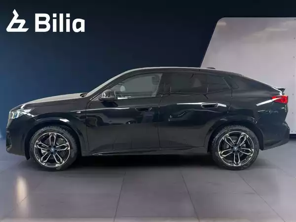 BMW iX2 iX2 30 xDrive M-sport - Photo 2