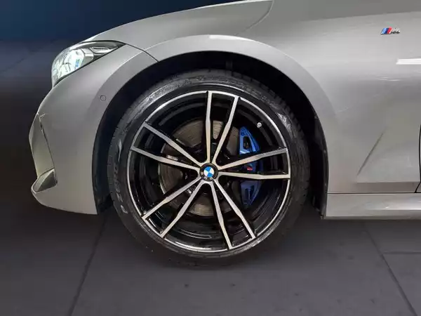 BMW 320 320d xDrive M-sport - Photo 3