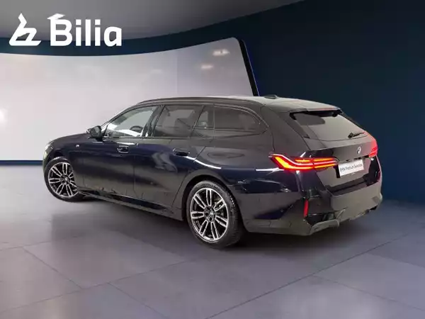 BMW 520 520d xDrive M-sport - Photo 2