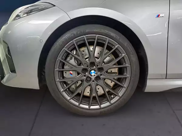 BMW 135 M135i xDrive - Photo 3