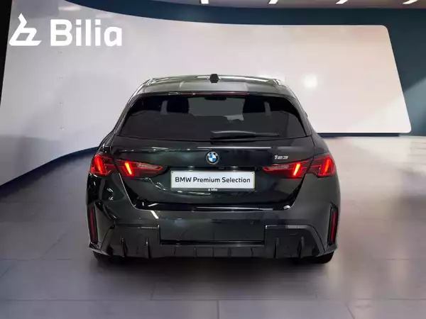 BMW 123 123i xDrive - Photo 3