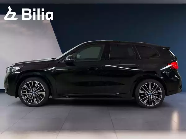 BMW iX1 iX1 30 xDrive M-sport - Photo 2