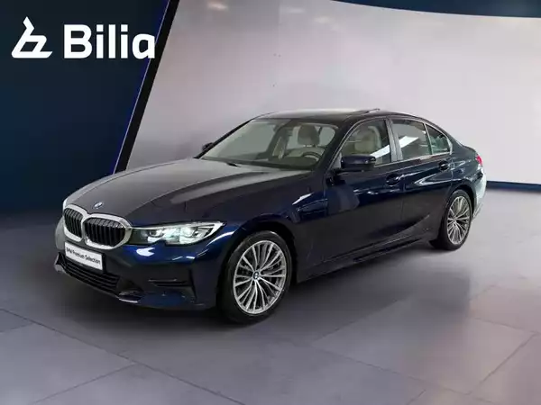 BMW 330 330i xDrive - Photo 1