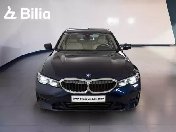 BMW 330 330i xDrive - Photo 2