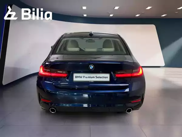 BMW 330 330i xDrive - Photo 3