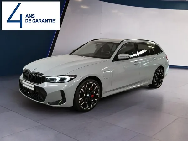 BMW 320 330e Touring xDrive M-Sport - Photo 1