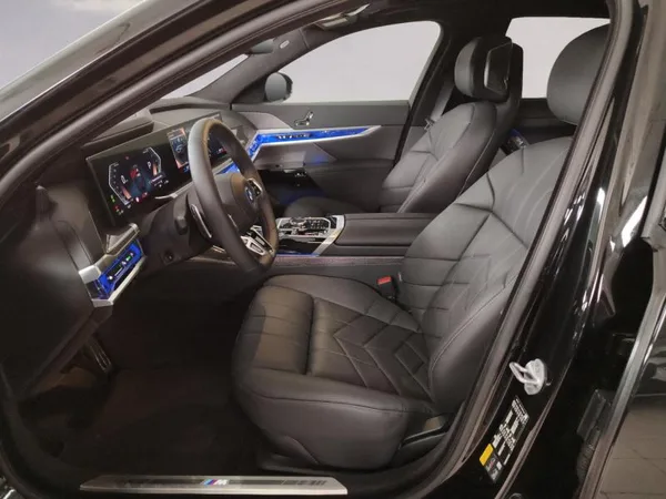 BMW i7 I7 xDrive60 - Photo 3