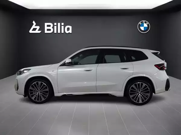 BMW X1 23d M-Sport - Photo 2