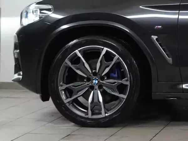BMW X4 M40d - Photo 3