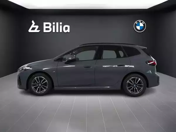 BMW 220 Active Tourer - Photo 2