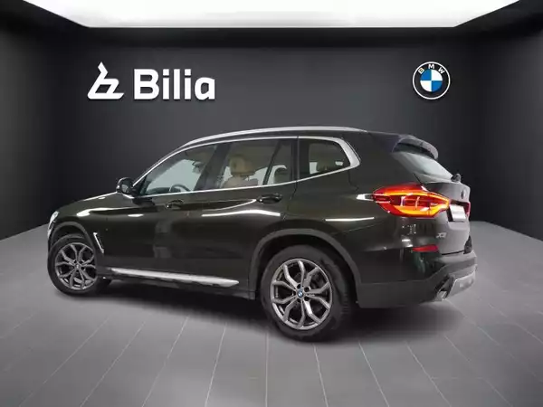 BMW X3 20d Xline - Photo 2