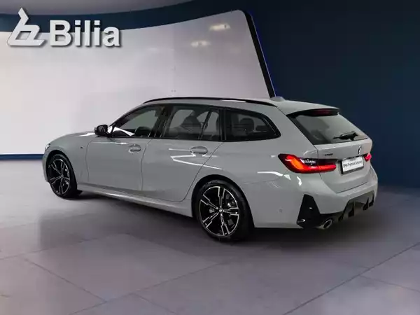 BMW 330 Touring M-SPORT - Photo 2