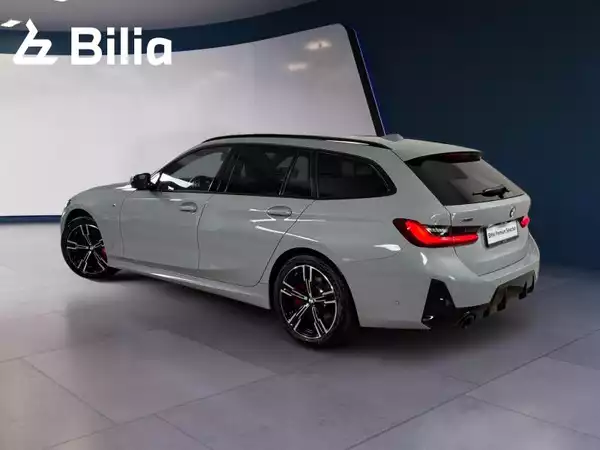 BMW 330 Touring xDrive - Photo 2