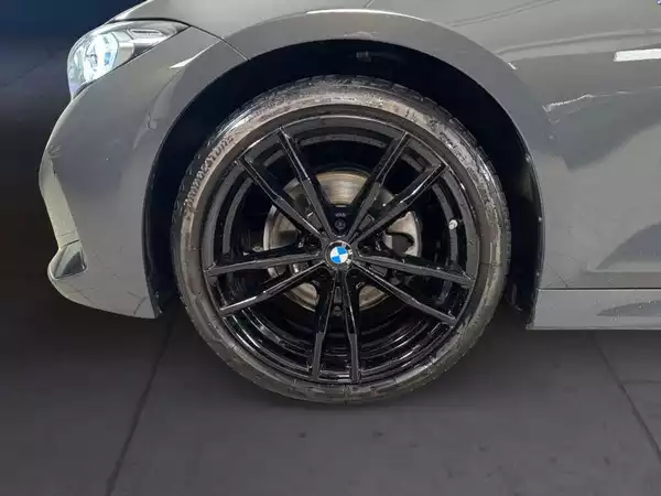 BMW 320 320d xDrive M-sport - Photo 3