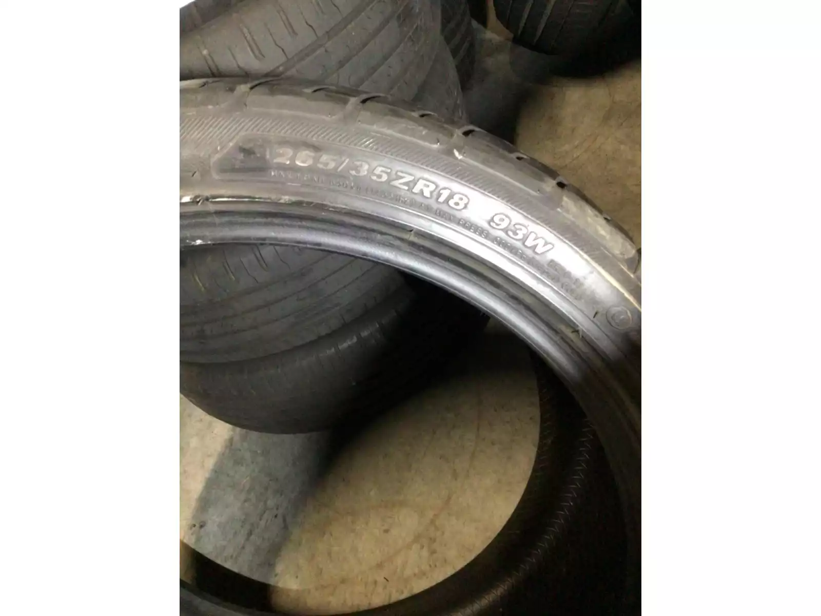 Pneus été 18 265/35 R18 93W - Photo 1