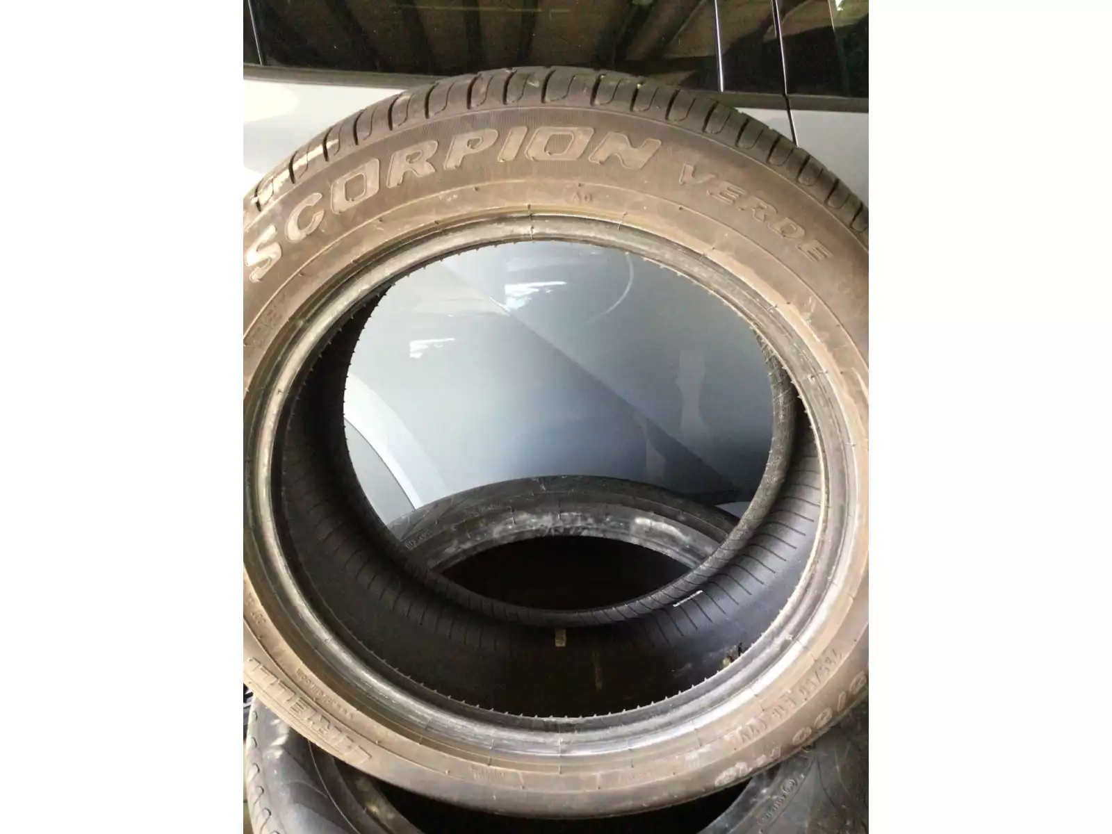 Pneus été 18 235/60 R18 97V - Photo 1