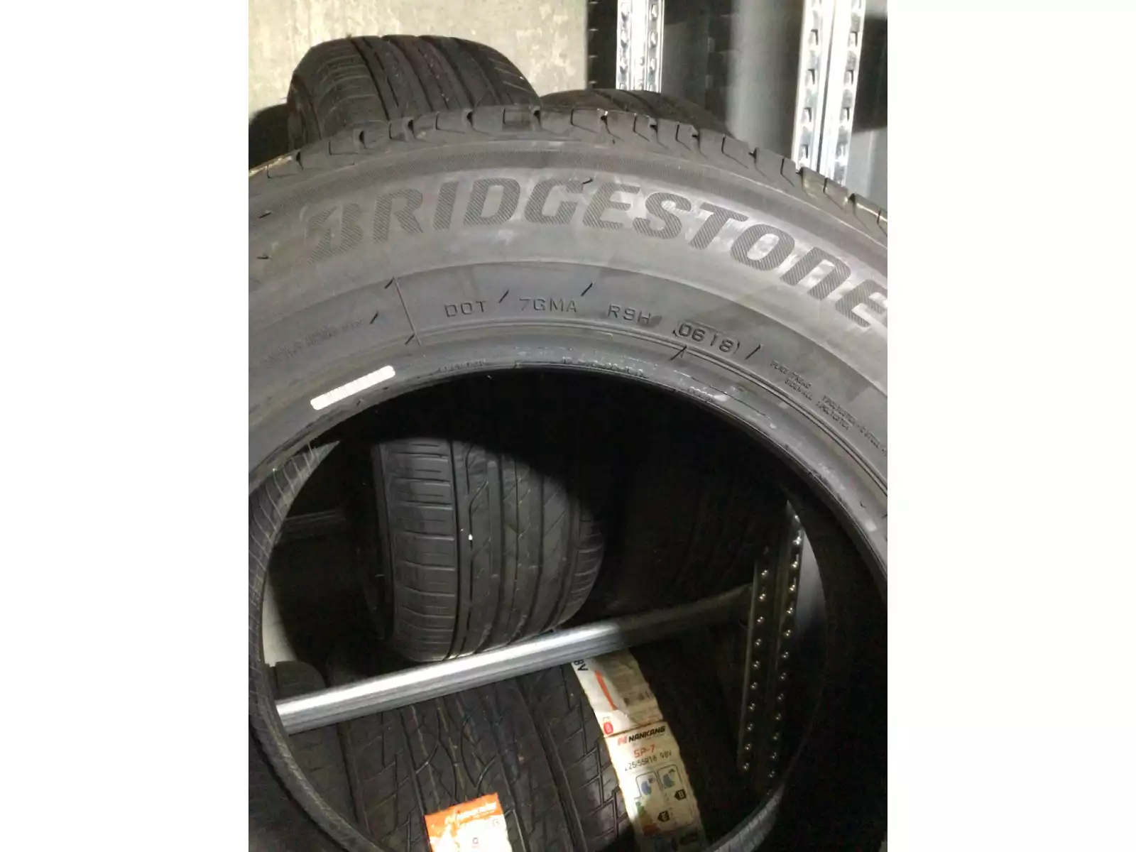 Pneus été 16 205/65 R16 95W - Photo 1