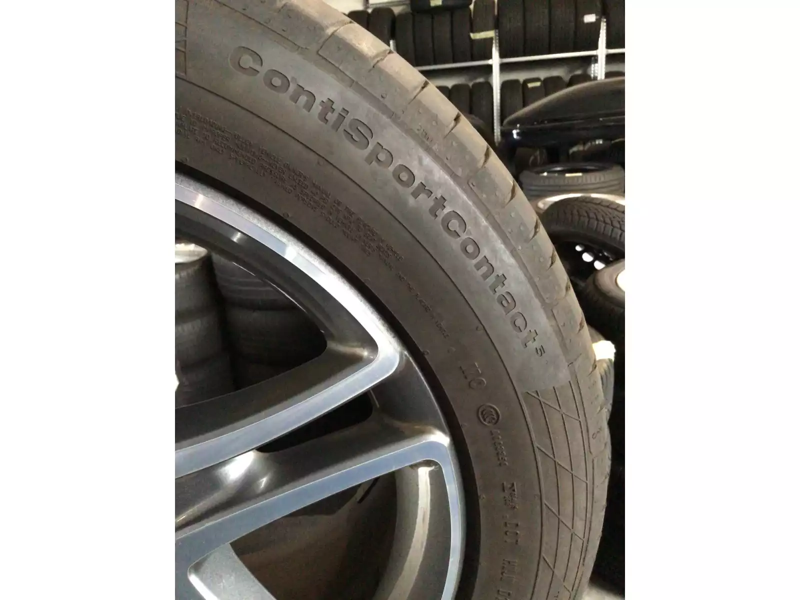 Jantes alu + Pneus été 18 245/50 R18 - Photo 1