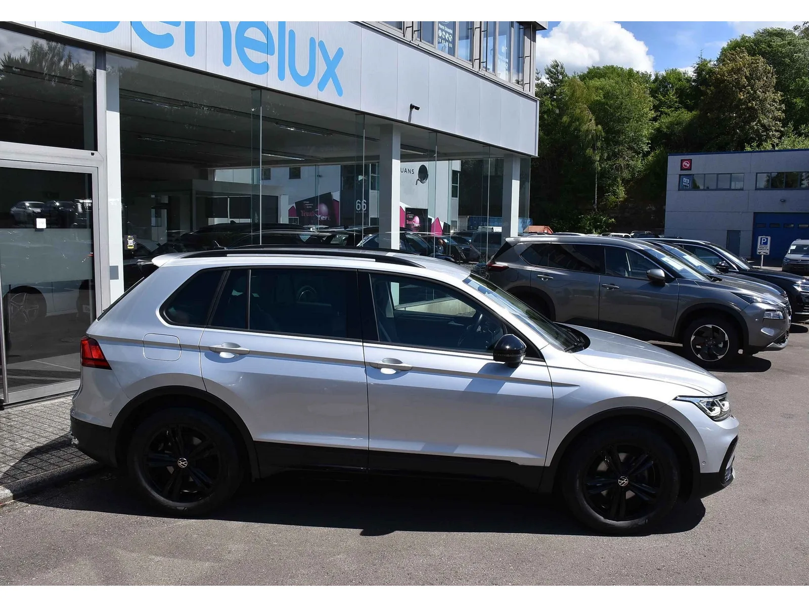 Volkswagen Tiguan 1.5 TSI URBAN SPORT DSG ACC TRAVEL SIDE HUD HARMAN ATT RMQ 1° MAIN - Photo 1