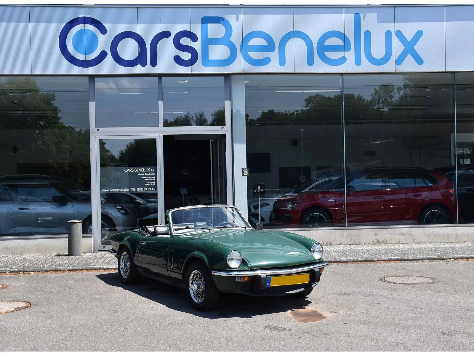 Triumph Spitfire 1500 - Photo 1