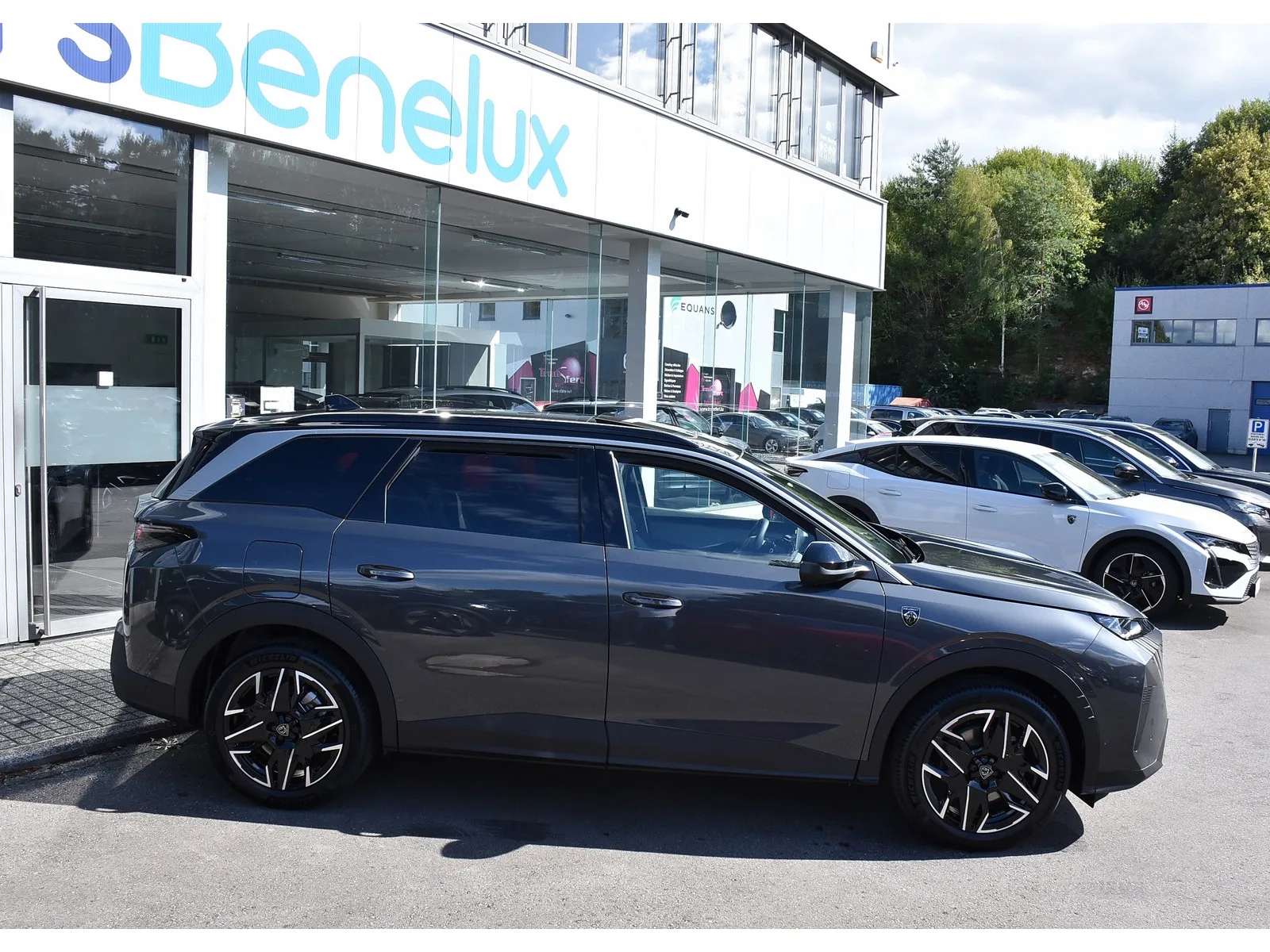 Peugeot 5008 Hybrid 145 GT Exclusive e-DCS6 PANO ACC CAM360 NEUF - Photo 1
