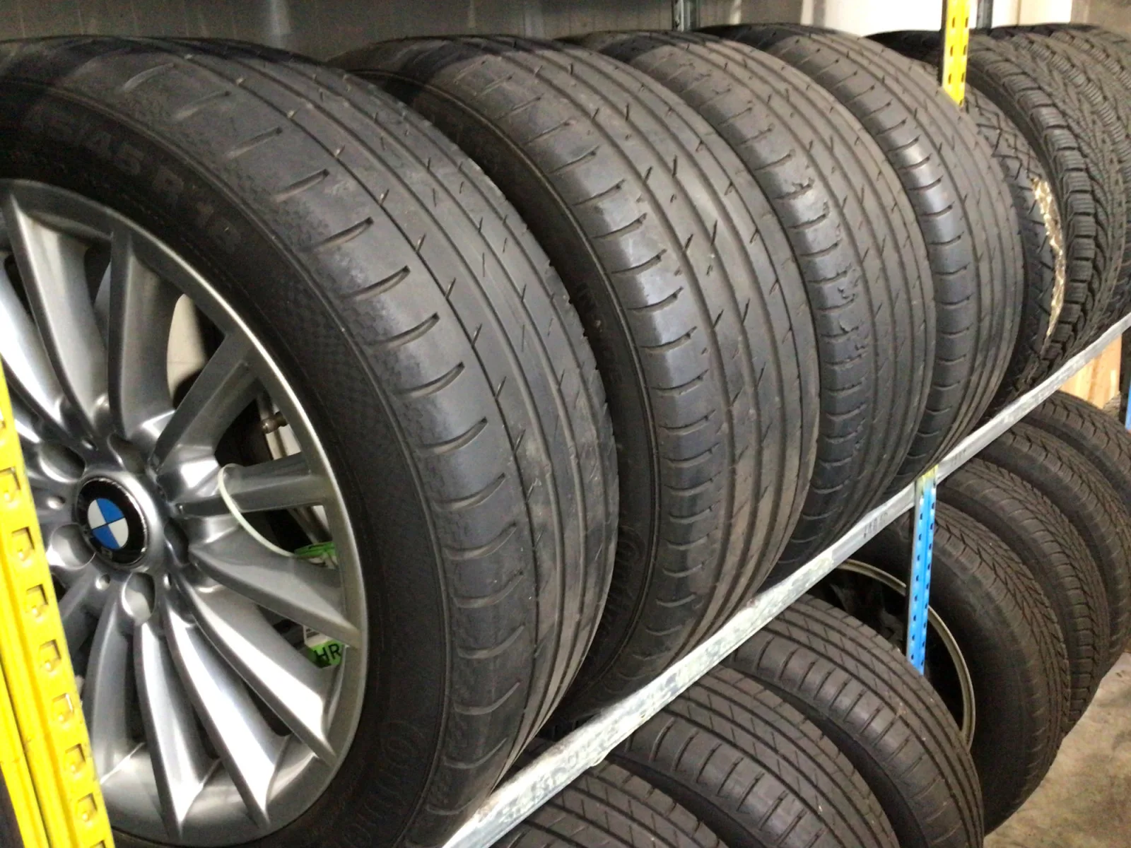 Jantes alu + Pneus été 18 245/45 R18 - Photo 1