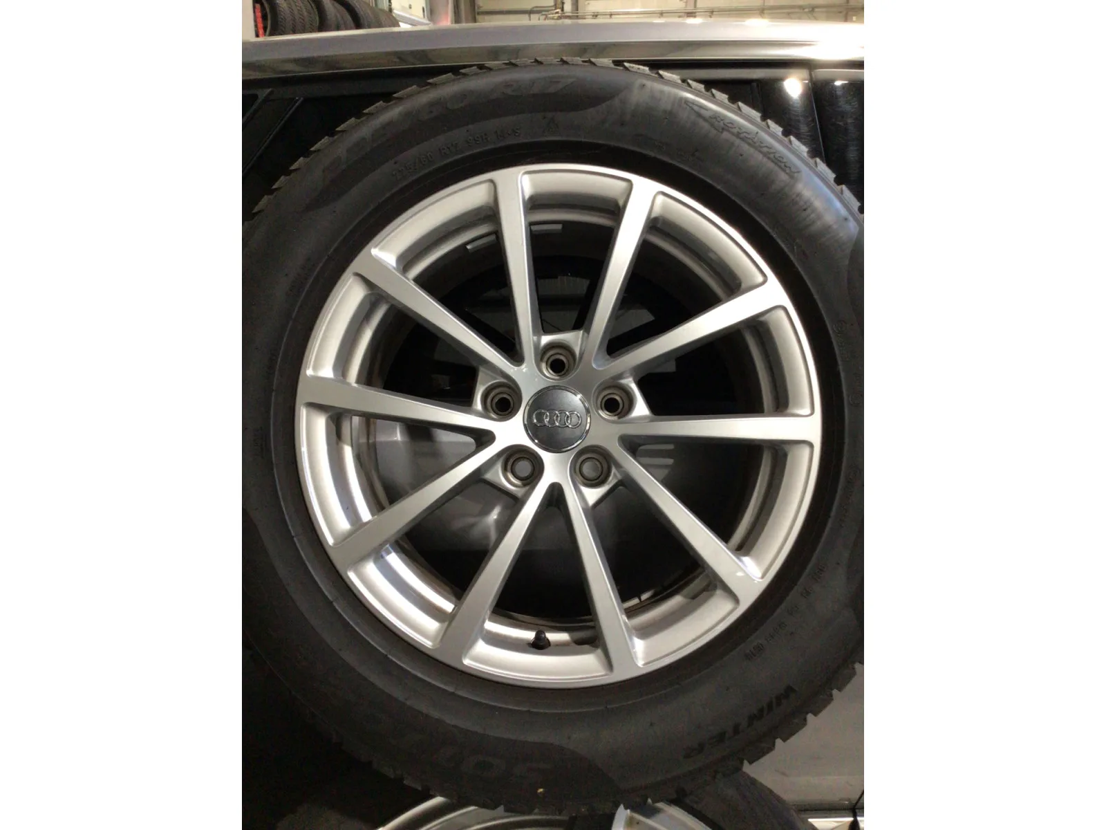 Jantes alu + Pneus hiver 17 225/60 R17 99H - Photo 1
