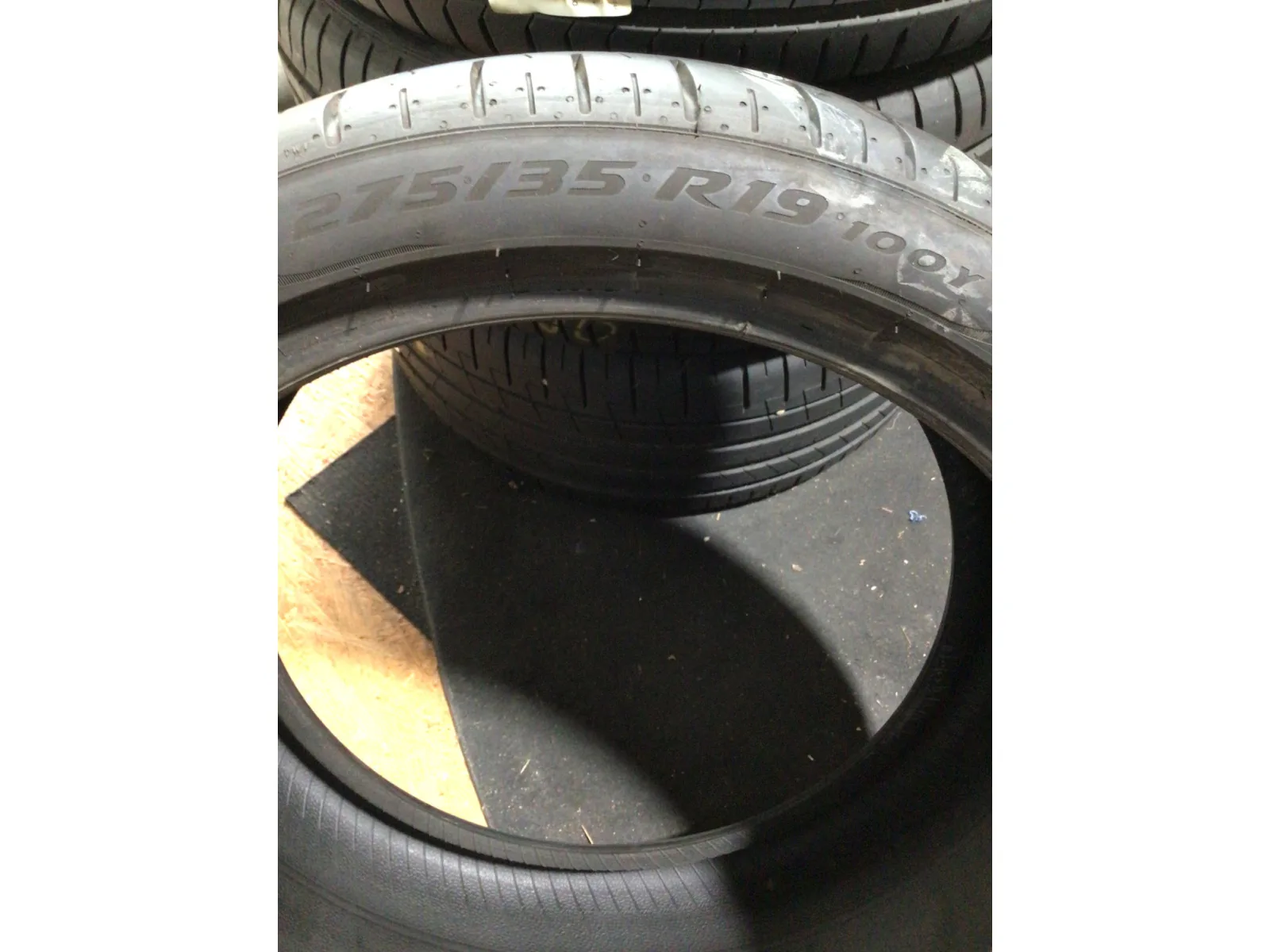 Pneus été 19 275/35 R19 100Y - Photo 1