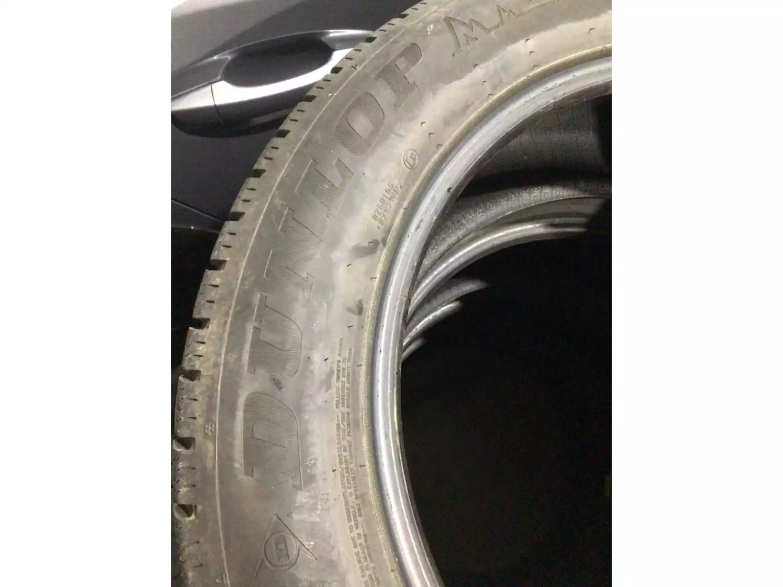 Pneus hiver 19 255/55 R19 111V - Photo 1