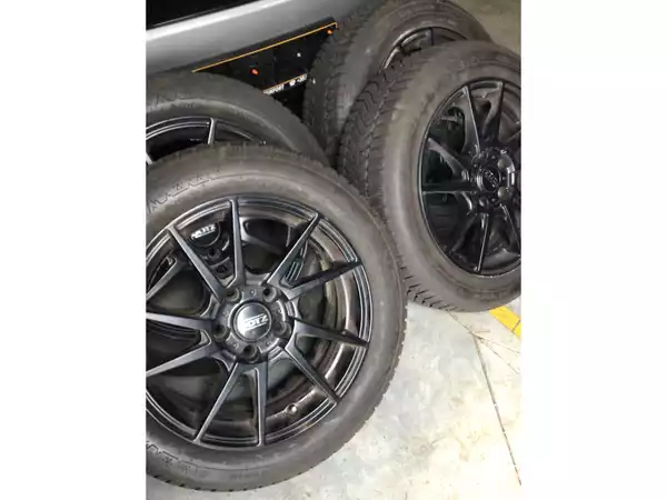 Jantes alu + Pneus hiver 15 195/60 R15 88T - Photo 3