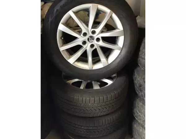 Jantes alu + Pneus été 18 235/55 R18 100V - Photo 1